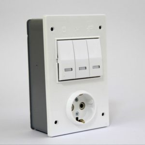 Indikator modul sa utičnicom za standardnu kutiju