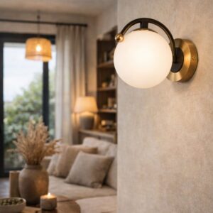 Zidna lampa sa kuglom 1xE14- zlatna