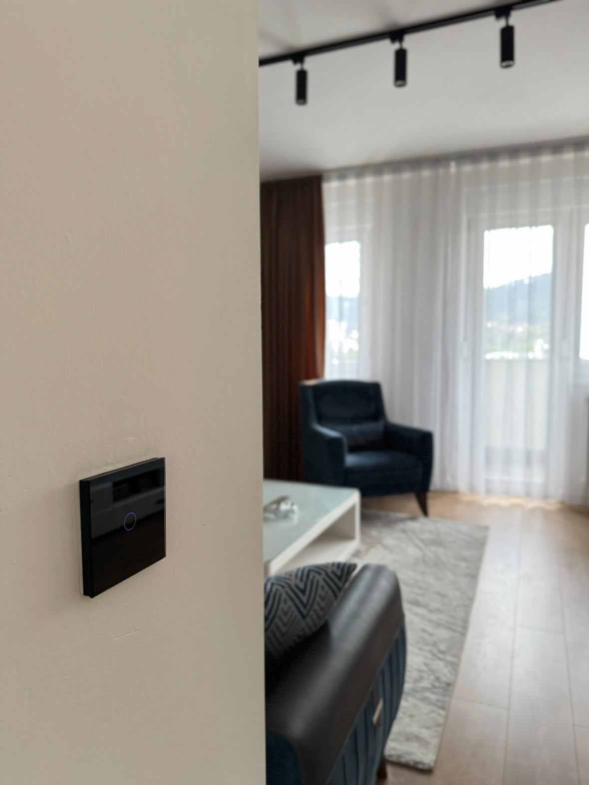 LIVOLO smart jednopolni prekidač- crna (komplet- baza i panel) - Image 7