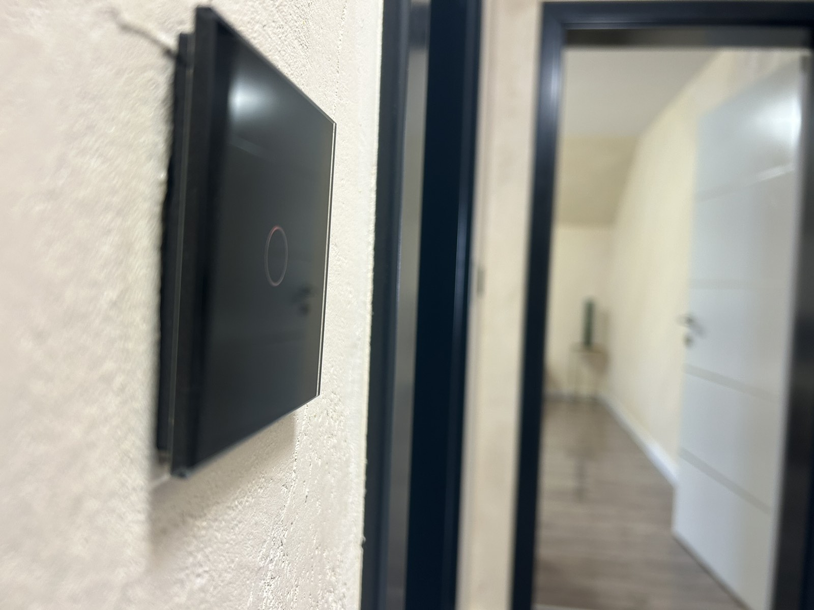 LIVOLO smart jednopolni prekidač- crna (komplet- baza i panel) - Image 8